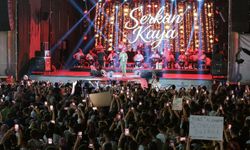 Serkan Kaya Arabesk Ezgilerle Coşturdu
