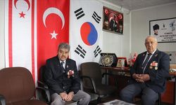 Depremde enkaz altında kalan hatıra fotoğraflarına üzülüyor