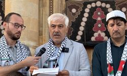 Aileler sabah namazında Gazze için bir araya geldi