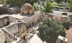 Boğazkesen Camisi'nde restorasyon çalışmaları sürüyor