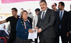 Yapımı Tamamlanan 15 Köy Evi Depremzedelere Teslim Edildi