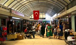 Tarihi Uzun Çarşı esnafı faaliyete başladı