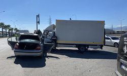 Zincirleme Trafik Kazasında 3 Kişi Yaralandı