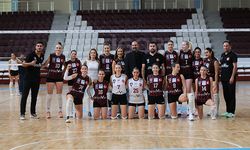 arsaVev, Voleybol Spor Kulübü sporcularıyla bir araya geldi