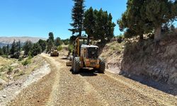 Büyükşehir, Çağlayancerit’te 65 Milyonluk Yol Yatırımı Yapıyor