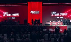 Özgür Özel 4'üncü kez CHP Genel Başkanı seçildi