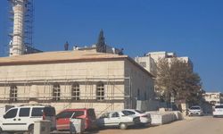 Asrın felaketinde hasar gören ve restore edilen cami cemaatini ağırlamayı sürdürüyor