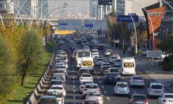 Başkentte yüzde 6,6'lık araç artışı trafiğe 22 dakikalık yük getirdi