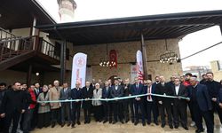 Depremde Ağır Hasar Alan Duraklı Camii, Yeniden İbadete Açıldı