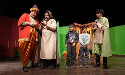 Büyükşehir, Miniklere Hafta Sonu Tiyatro Şöleni Yaşattı