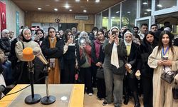 Türkçe sevdalıları grubu Yunus Emre Enstitüsü’nde buluştu