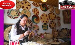 Depremde iş yeri yıkılan hasır örme sanatçısının yüzü güldü