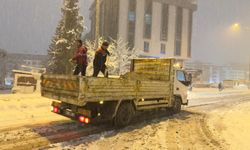 Kar Nedeniyle 61 Mahalleye Ulaşım Sağlanamıyor