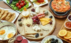 Serpme Kahvaltı Deneyiminde Lezzet ve Sunum DengesiSa Va Anatolian’da