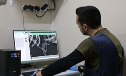 Kuşlara duyduğu sevgiyle "kuş hekimi" oldu