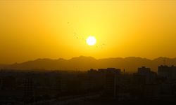 Uyku sorunu yaşayan gençlere "sabah güneşi" önerisi