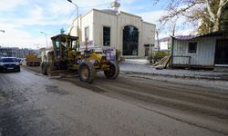 Büyükşehir’den Yağış Sonrası Yollardaki Bozulmalara Hızlı Müdahale