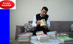 Depremzede çocukları kitapla buluşturarak eşi ve iki evladının acısını unutmaya çalışıyor