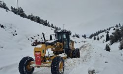Büyükşehir’den Kırsalda Gece Gündüz Kar Mesaisi