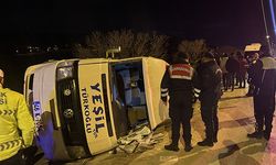 Minibüsün Devrilmesi Sonucu 11 Kişi Yaralandı