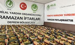 Kadın ve Çocuğun Yıkılan Binanın Toz Bulutundan Kaçması Güvenlik Kamerasında