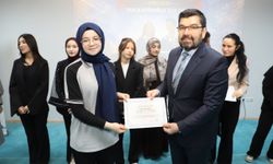 Gençler Kürsüde Büyük Heyecana Sahne Oldu