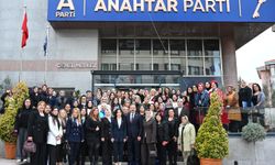 Anahtar Parti Kadın Kolları’ndan ‘100 Bin Kadın Üye’ Hedefi