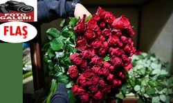 Çiçek mezatlarını Kadınlar Günü heyecanı sardı