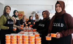 Kadınlar İftar Sofrasında Dayanışma İçin Ocak Başına Geçti