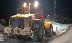 Büyükşehir, Göksun Kırsalında Kar Mesaisini Sürdürüyor