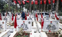 Çevre İllerde Ramazan Bayramı Arifesinde Mezarlıklar Ziyaret Edildi