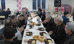 CHP Höyüklü’de Vatandaşlarla Aynı Sofrayı Paylaştı