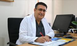 Van Depreminde Yakınlarını Kaybetti, Yüzlerce Depremzedenin Yardımına Koştu