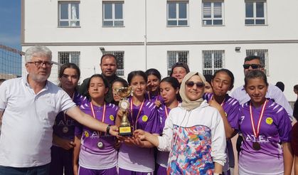Batı Bölgesi Ortaokullar Kız Voleybol Turnuvası Şampiyonu Belli Oldu