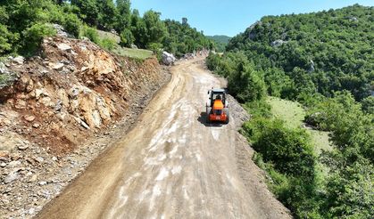 Andırın’da 10 Mahallenin Daha Ulaşım Konforu Büyükşehir’le Artıyor