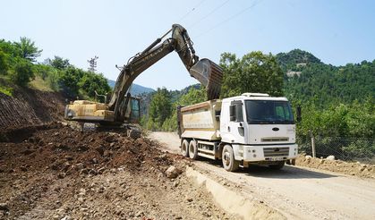 Andırın Ulaşımını 20 Kilometre Kısaltacak Yol Tamamlanıyor