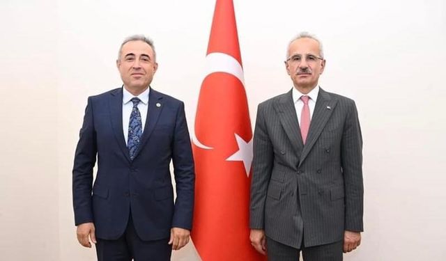Karatutlu'dan Ulaştırma ve Altyapı Bakanı Uraloğlu'na ziyaret