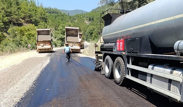 Büyükşehir, Andırın Kırsalında Ulaşım Atağını Sürdürüyor