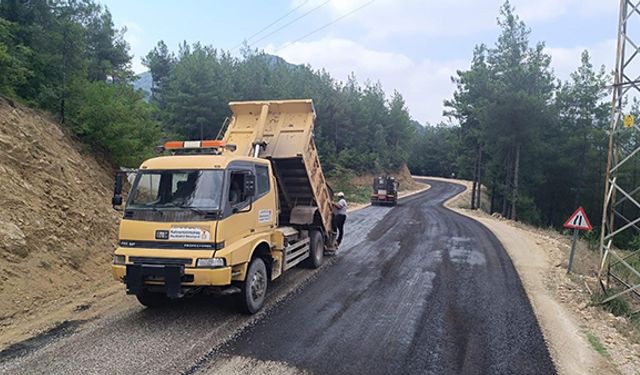 Andırın’da 6 Mahalleye Ulaşım Sağlayan Grup Yolu Yenileniyor