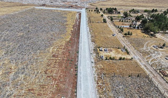 Afşin Mezarlık Yolu Yenilendi