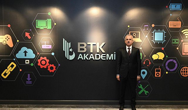 Yapay Zeka Eğitimleri Artık Cepte