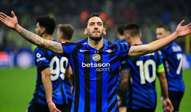 Çalhanoğlu, Inter'de kasım ayının futbolcusu seçildi