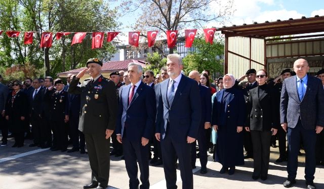 İstiklal Madalyası Verilişinin 100. Yılı Coşkuyla Kutlandı