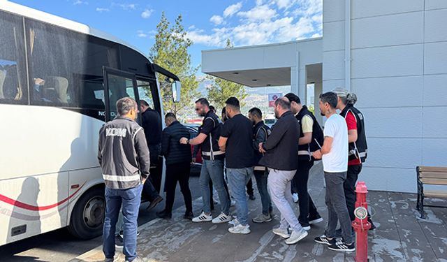 Tefecilik Operasyonunda 5 Şüpheli Tutuklandı