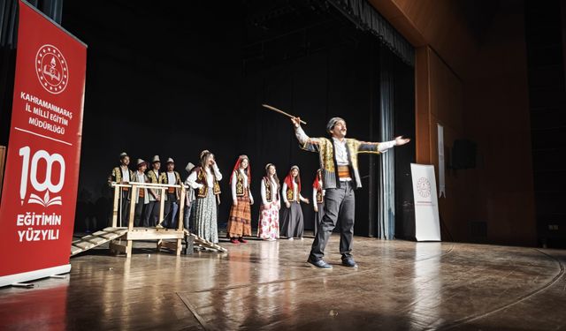 Kahramanmaraş Sahneye Taştı: Gençler Tiyatroyla Büyülüyor!