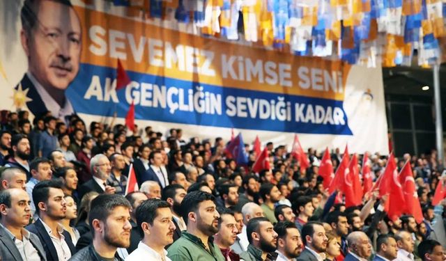 Ak Parti'nin 'Gençlik' Sınavı: Sosyal Devletin Çöküşü Oyları Eritti