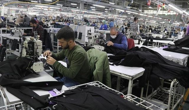 Deprem bölgesinde istihdam tüm sektörlerde afet öncesindeki seviyeyi aştı