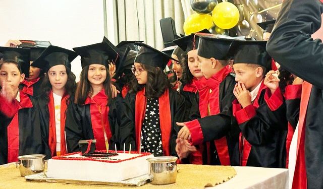 Yıldırım Beyazıt İlkokulu 4-D sınıfı mezuniyet töreni