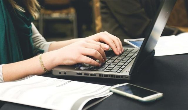 Haftada 4 gün çalışma stresi azaltırken performansı artırıyor
