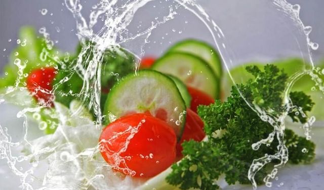 Sebzeleri suda bekletmek pestisitleri temizler mi?